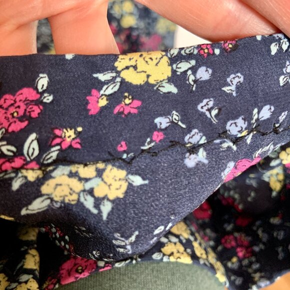 Women's Juicy Couture Silk Jumper Pantsuit Sleeveless Ditsy Floral Print Size 12 - Picture 4 of 15